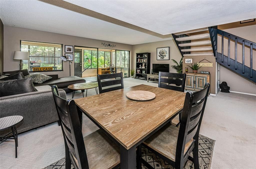 待售: $319,900 (2 贝兹, 2 浴室, 1200 平方英尺)