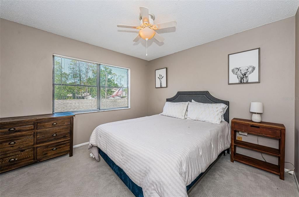 待售: $319,900 (2 贝兹, 2 浴室, 1200 平方英尺)