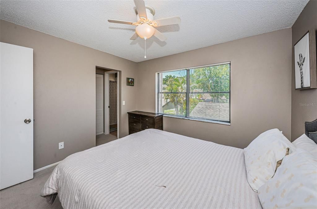 待售: $319,900 (2 贝兹, 2 浴室, 1200 平方英尺)