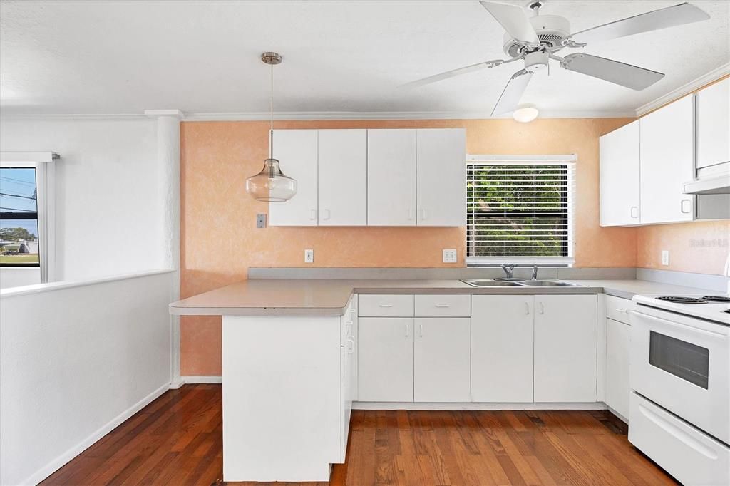 For Sale: $1,270,000 (9 beds, 0 baths, 1599 Square Feet)