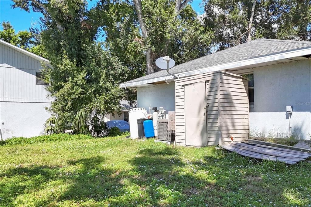 For Sale: $1,270,000 (9 beds, 0 baths, 1599 Square Feet)