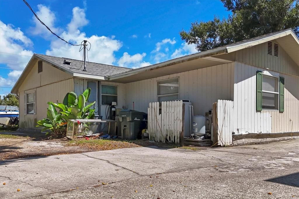 For Sale: $1,270,000 (9 beds, 0 baths, 1599 Square Feet)