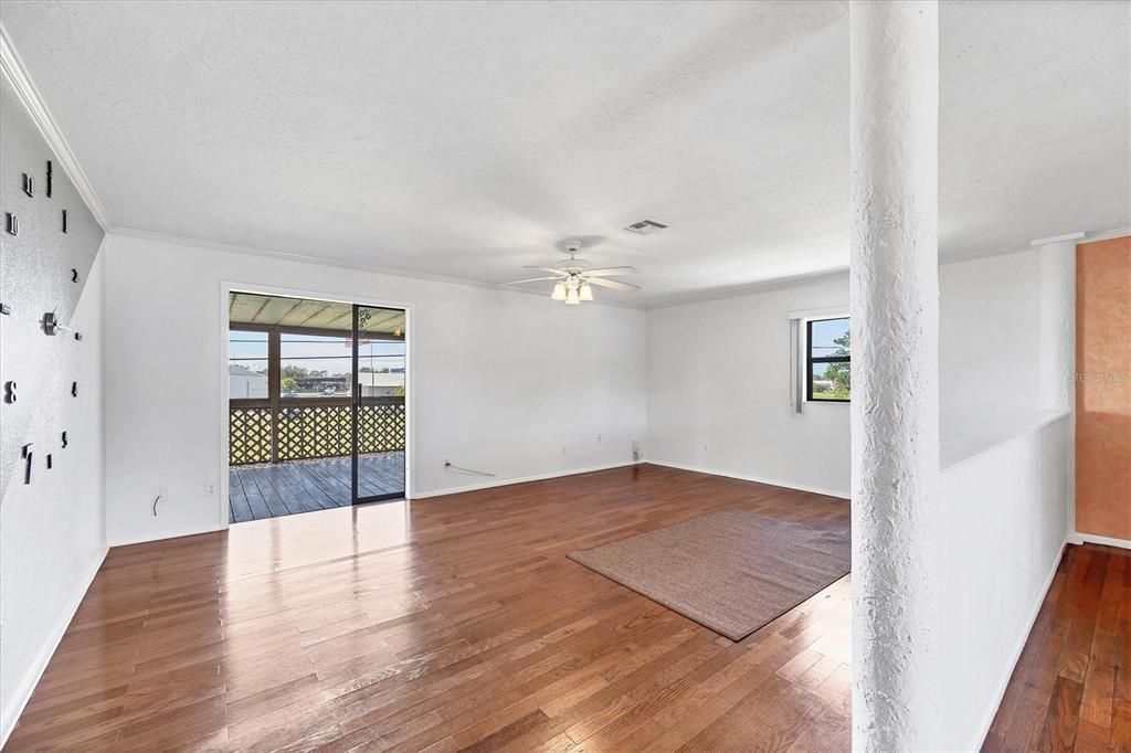 For Sale: $1,270,000 (9 beds, 0 baths, 1599 Square Feet)