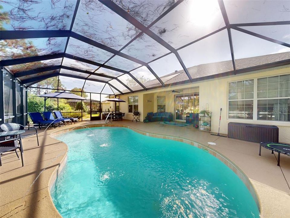 Active With Contract: $580,000 (3 beds, 2 baths, 1950 Square Feet)