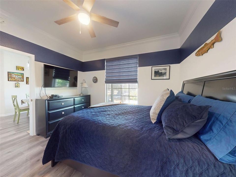 Active With Contract: $580,000 (3 beds, 2 baths, 1950 Square Feet)