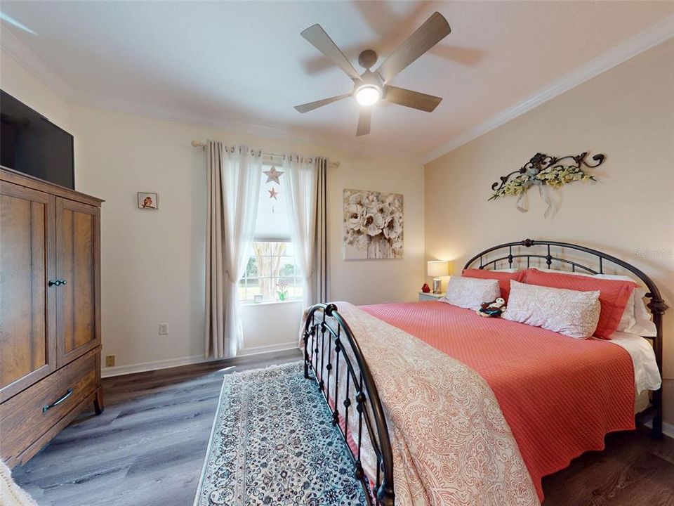 Active With Contract: $580,000 (3 beds, 2 baths, 1950 Square Feet)