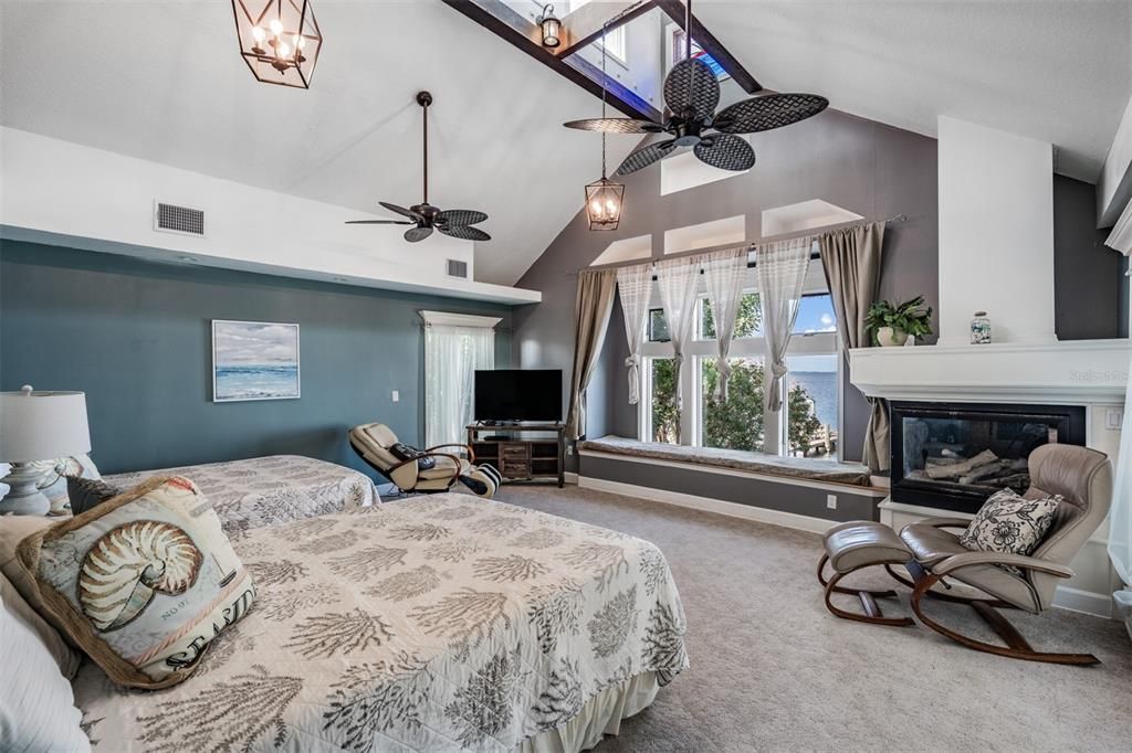 For Sale: $2,699,500 (4 beds, 4 baths, 4163 Square Feet)