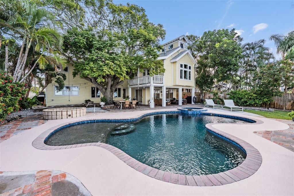 For Sale: $2,699,500 (4 beds, 4 baths, 4163 Square Feet)