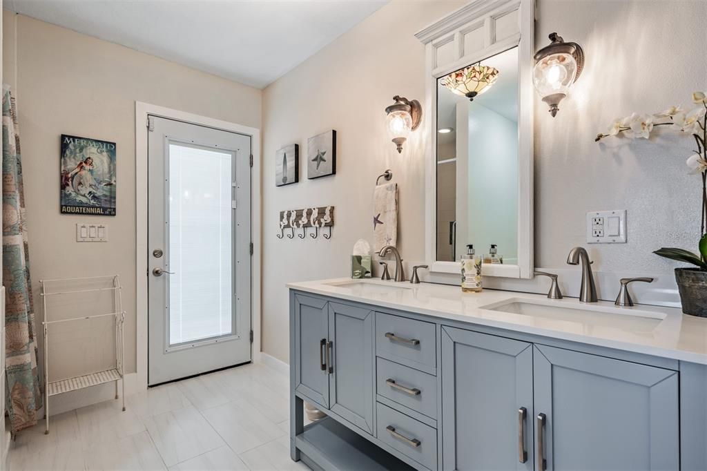 For Sale: $2,699,500 (4 beds, 4 baths, 4163 Square Feet)