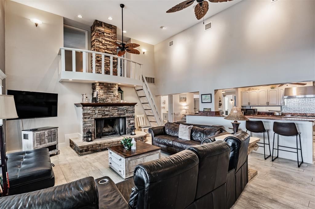 For Sale: $2,699,500 (4 beds, 4 baths, 4163 Square Feet)