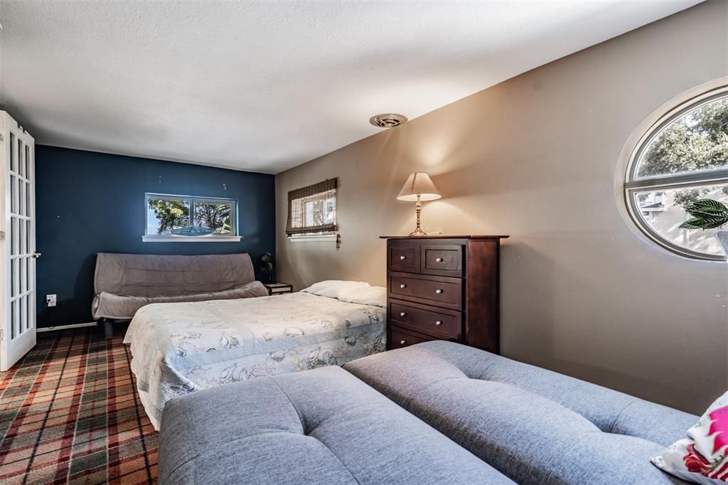 For Sale: $2,699,500 (4 beds, 4 baths, 4163 Square Feet)