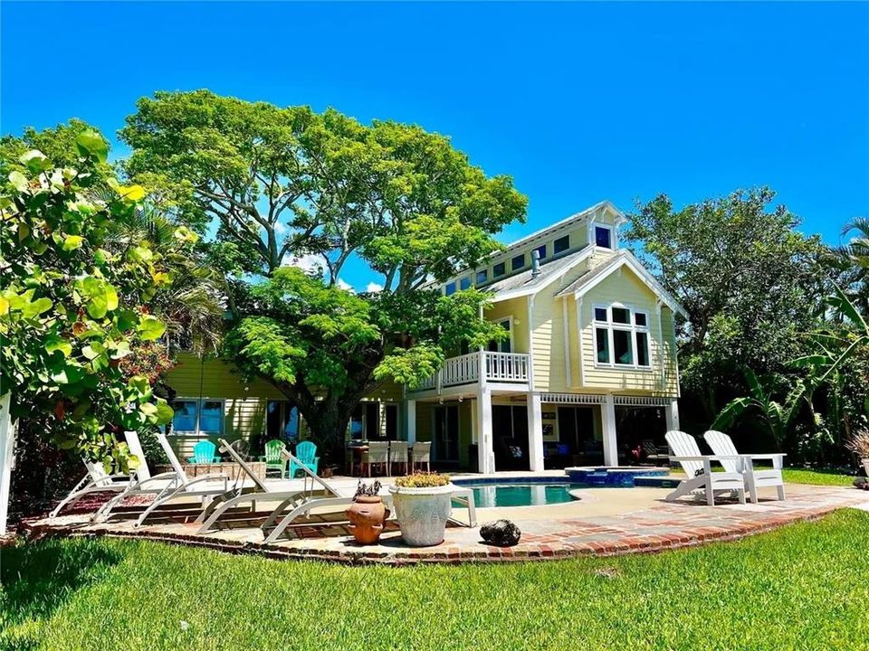 For Sale: $2,699,500 (4 beds, 4 baths, 4163 Square Feet)