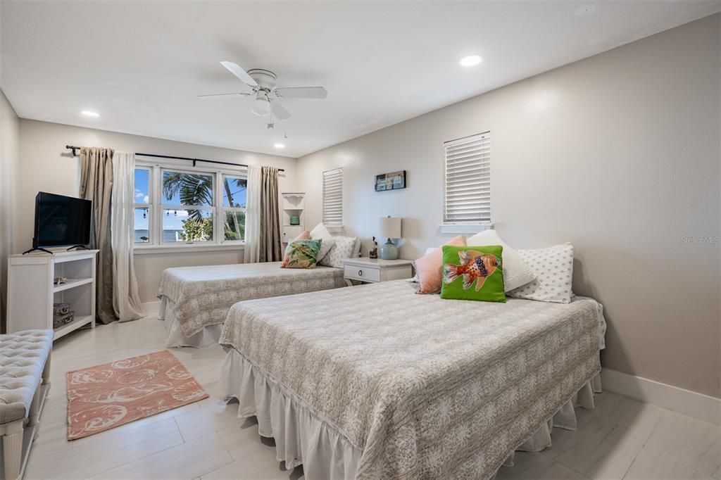 For Sale: $2,699,500 (4 beds, 4 baths, 4163 Square Feet)