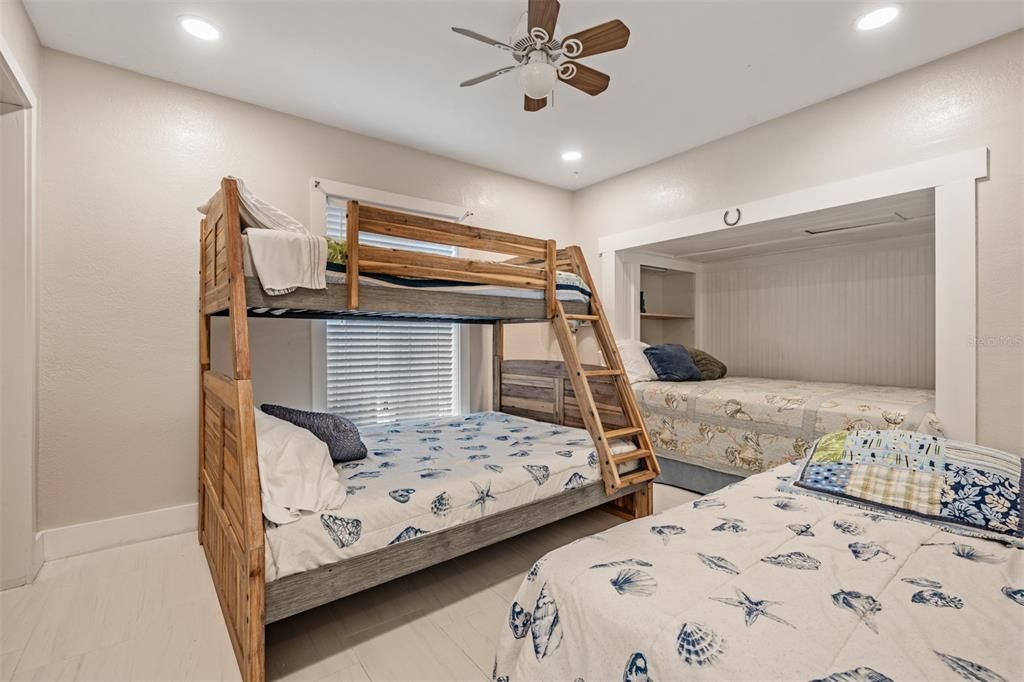 For Sale: $2,699,500 (4 beds, 4 baths, 4163 Square Feet)