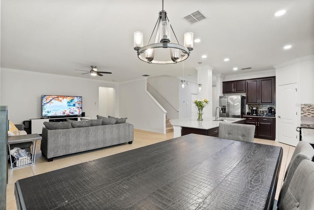 For Sale: $719,000 (5 beds, 3 baths, 3152 Square Feet)