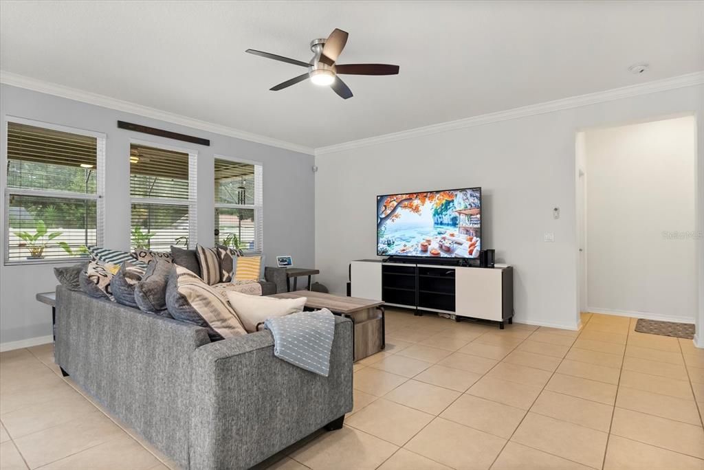 For Sale: $719,000 (5 beds, 3 baths, 3152 Square Feet)