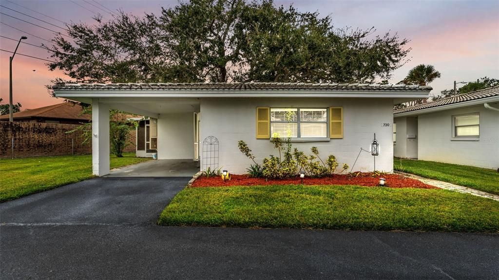 待售: $110,000 (1 贝兹, 1 浴室, 812 平方英尺)