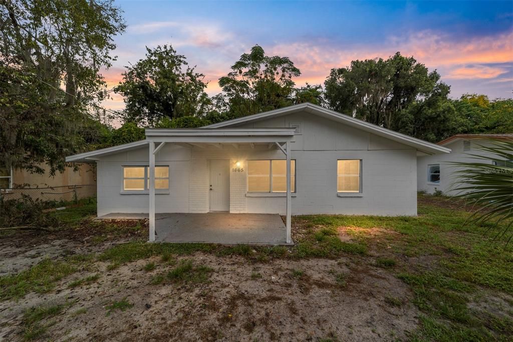 Active With Contract: $149,900 (3 beds, 2 baths, 1040 Square Feet)