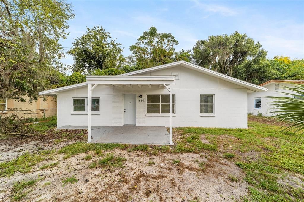 Active With Contract: $149,900 (3 beds, 2 baths, 1040 Square Feet)