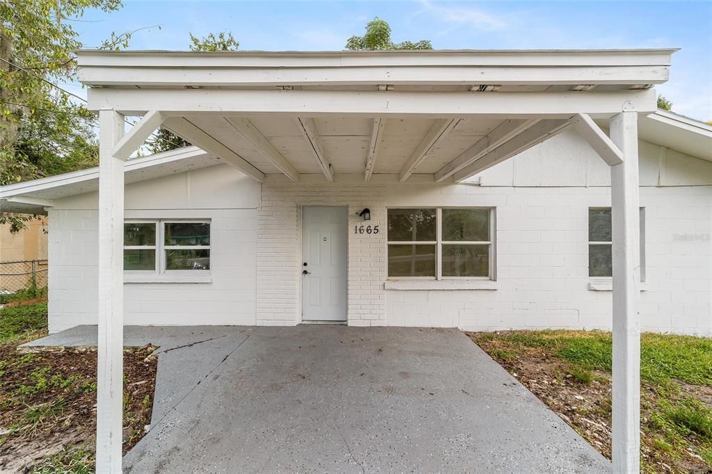 Active With Contract: $149,900 (3 beds, 2 baths, 1040 Square Feet)