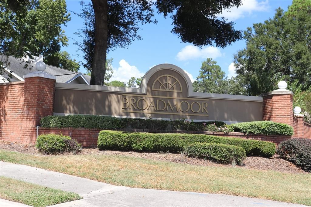 Active With Contract: $214,900 (3 beds, 2 baths, 1565 Square Feet)