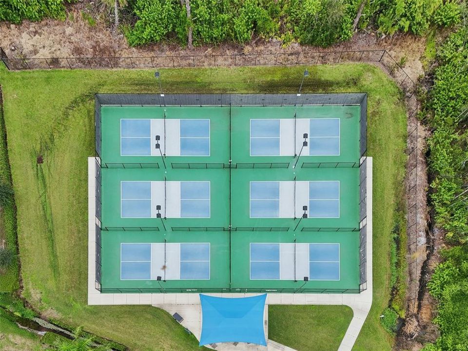 待售: $600,000 (3 贝兹, 2 浴室, 2049 平方英尺)