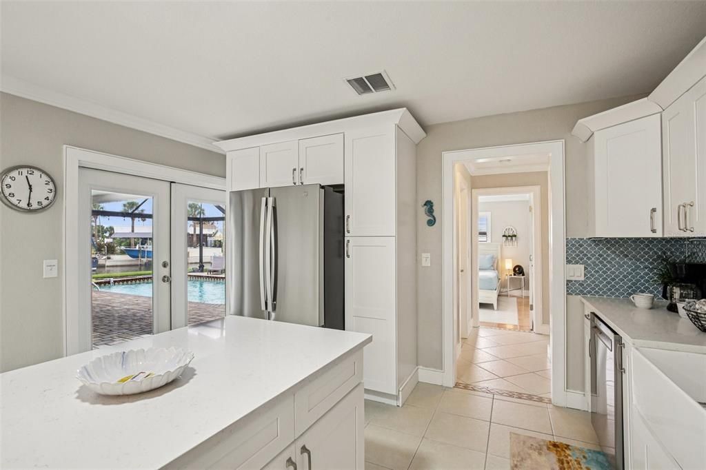 En Venta: $799,900 (4 camas, 2 baños, 2394 Pies cuadrados)