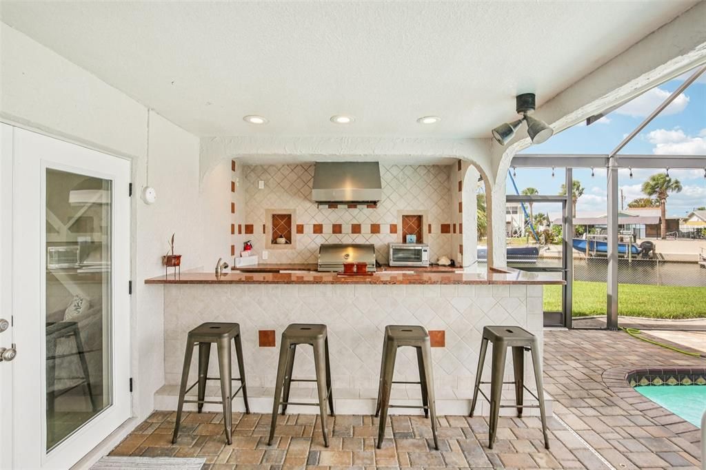 En Venta: $799,900 (4 camas, 2 baños, 2394 Pies cuadrados)