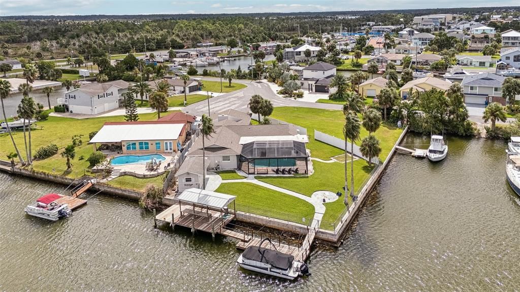 En Venta: $799,900 (4 camas, 2 baños, 2394 Pies cuadrados)