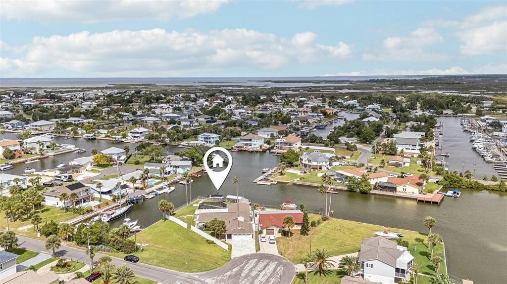 En Venta: $799,900 (4 camas, 2 baños, 2394 Pies cuadrados)