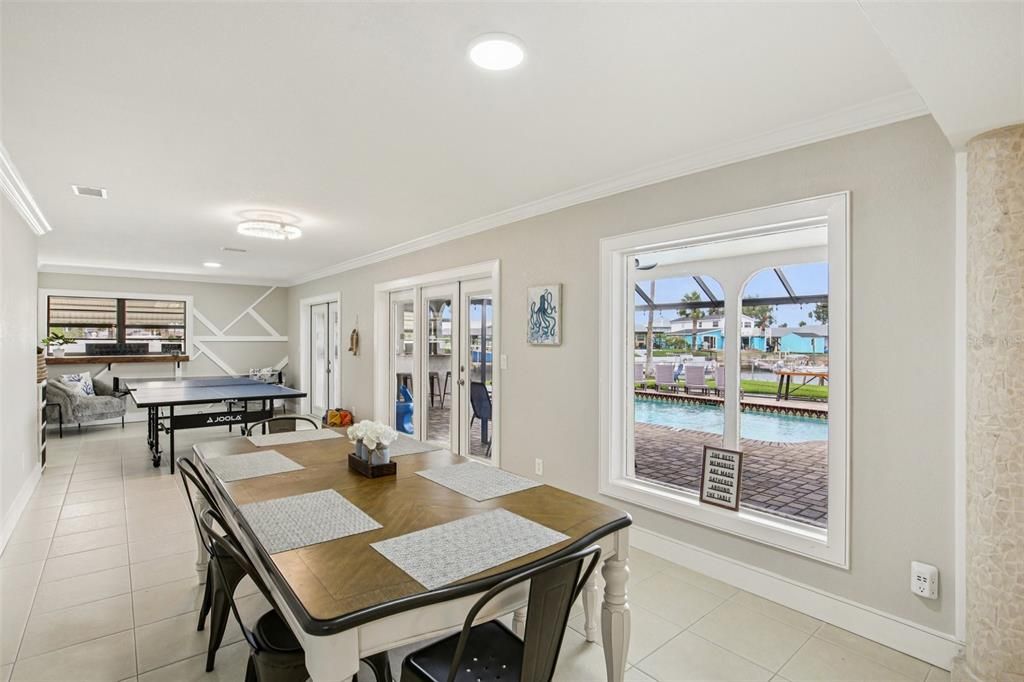 En Venta: $799,900 (4 camas, 2 baños, 2394 Pies cuadrados)