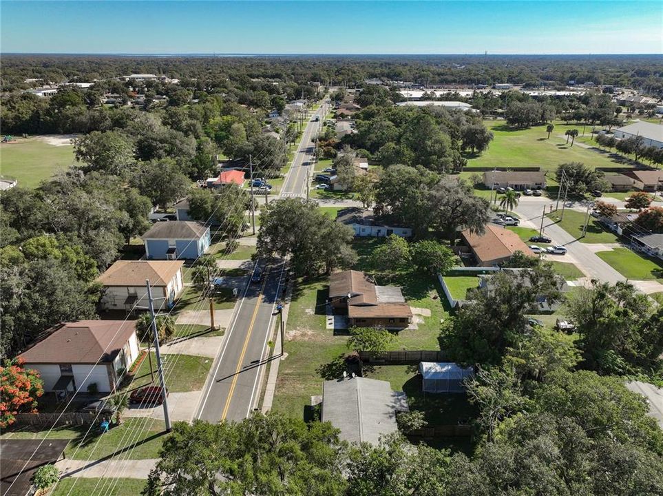 На продажу: $475,000 (4 спален, 0 ванн, 1275 Квадратных фут)