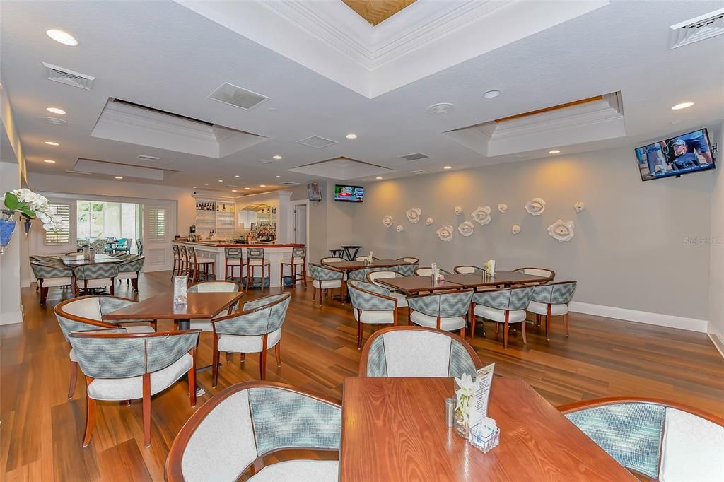 Active With Contract: $659,900 (2 beds, 2 baths, 2548 Square Feet)