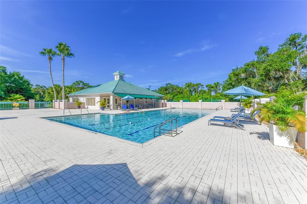 Active With Contract: $659,900 (2 beds, 2 baths, 2548 Square Feet)