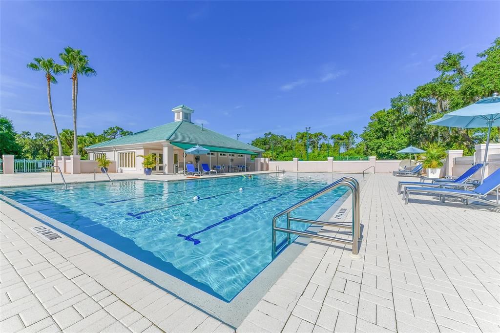 Active With Contract: $659,900 (2 beds, 2 baths, 2548 Square Feet)