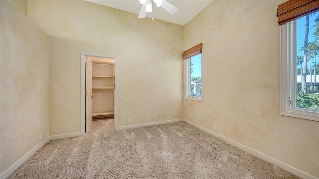 Active With Contract: $659,900 (2 beds, 2 baths, 2548 Square Feet)