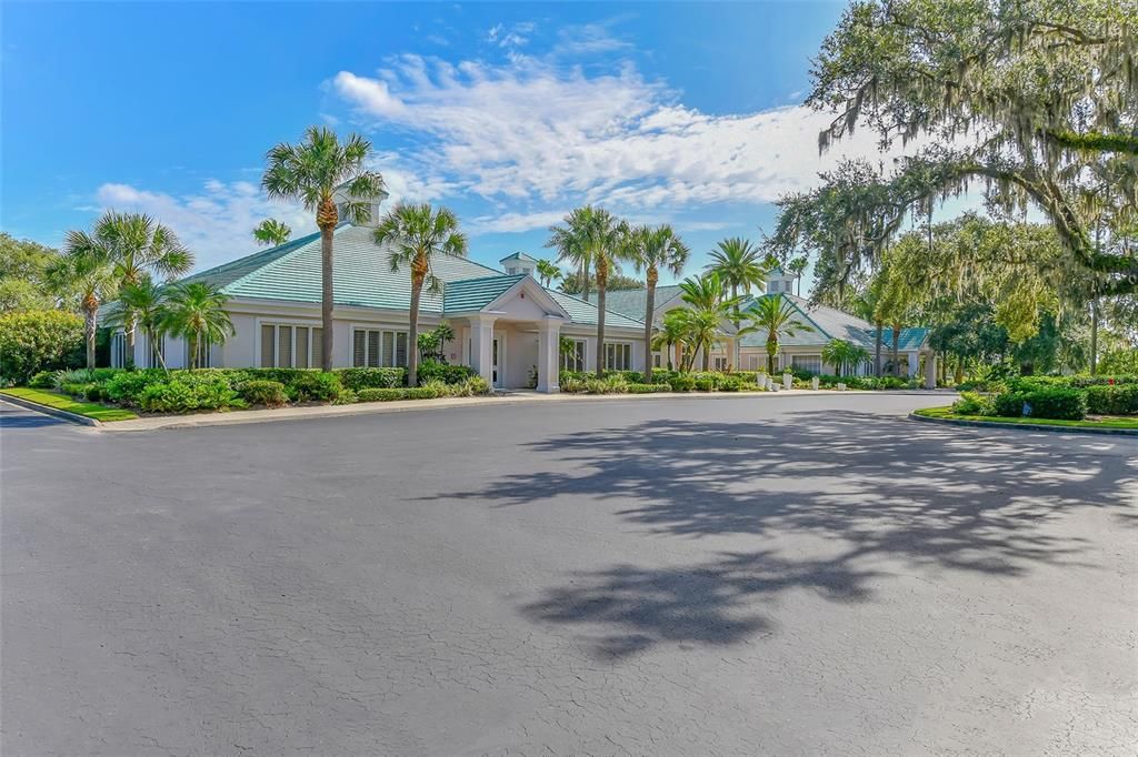 Active With Contract: $659,900 (2 beds, 2 baths, 2548 Square Feet)