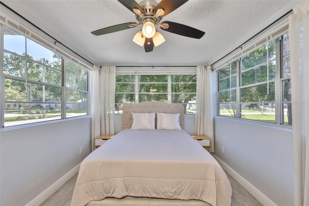 Active With Contract: $480,000 (4 beds, 3 baths, 1242 Square Feet)