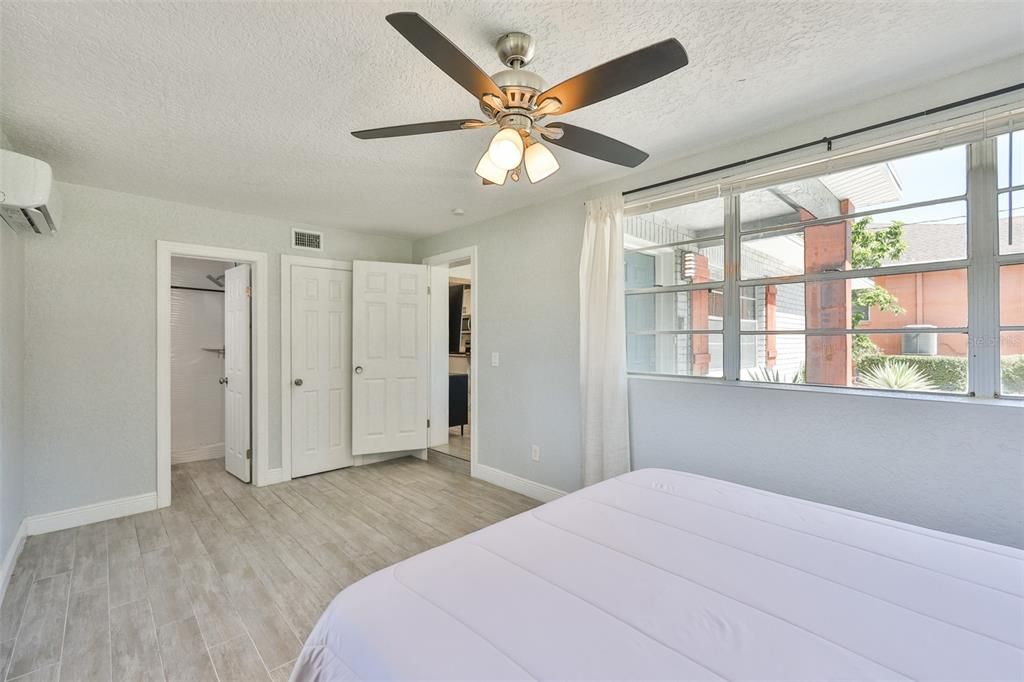 Active With Contract: $480,000 (4 beds, 3 baths, 1242 Square Feet)