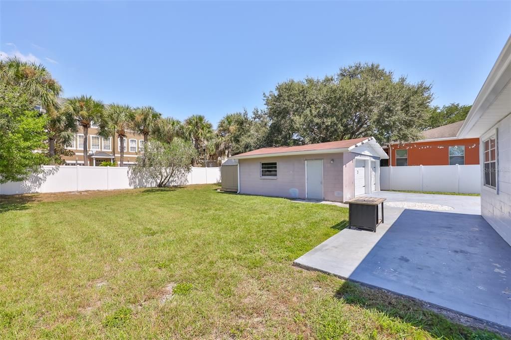 Active With Contract: $480,000 (4 beds, 3 baths, 1242 Square Feet)