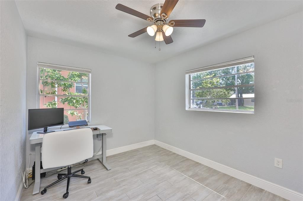 Active With Contract: $480,000 (4 beds, 3 baths, 1242 Square Feet)