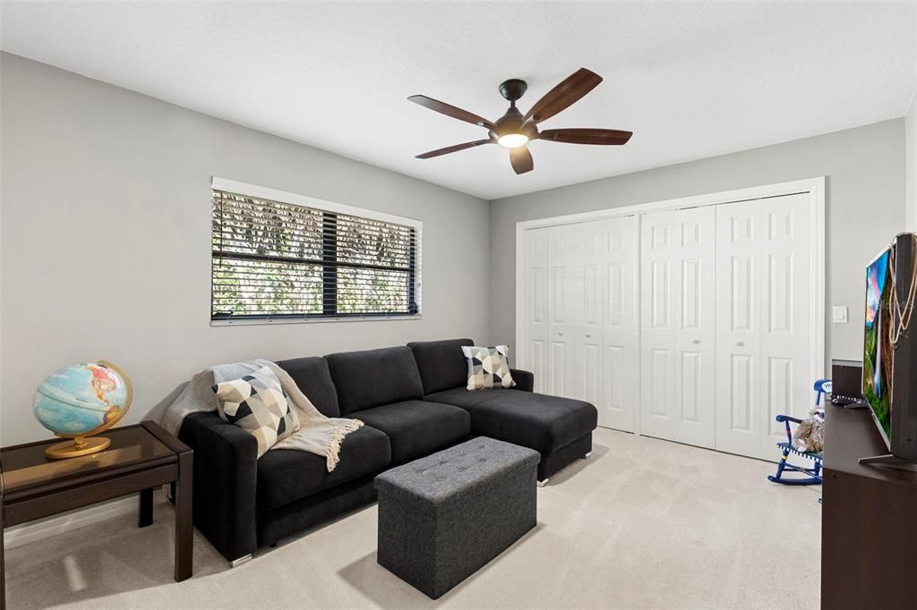 En Venta: $1,124,900 (5 camas, 3 baños, 3220 Pies cuadrados)