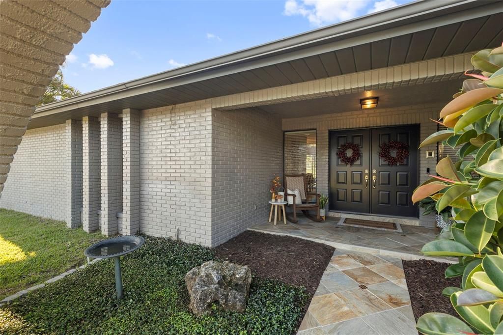 En Venta: $1,124,900 (5 camas, 3 baños, 3220 Pies cuadrados)