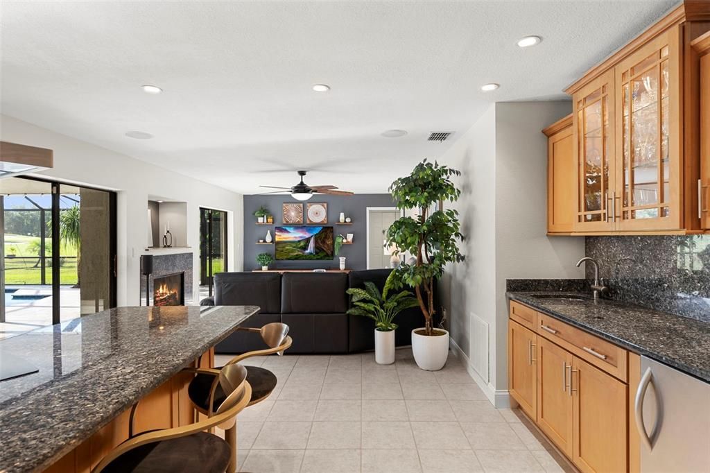 En Venta: $1,124,900 (5 camas, 3 baños, 3220 Pies cuadrados)