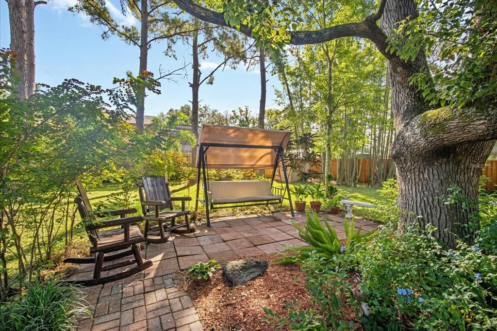 Active With Contract: $335,000 (3 beds, 2 baths, 1440 Square Feet)