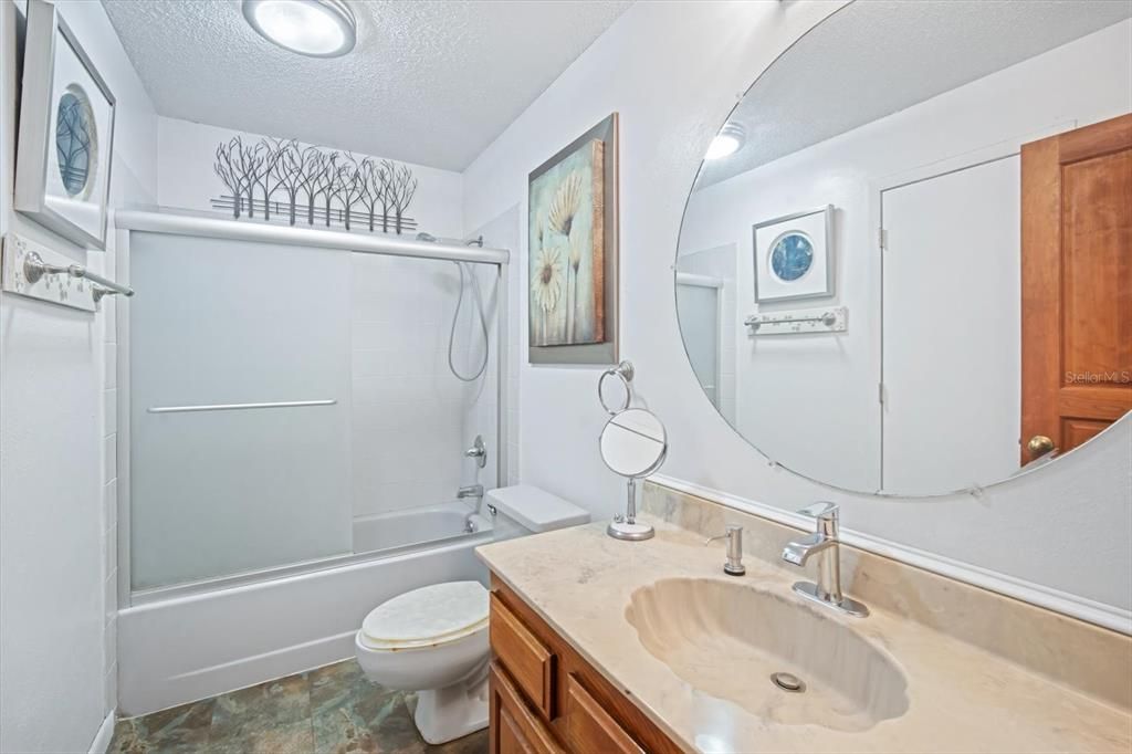 Active With Contract: $335,000 (3 beds, 2 baths, 1440 Square Feet)