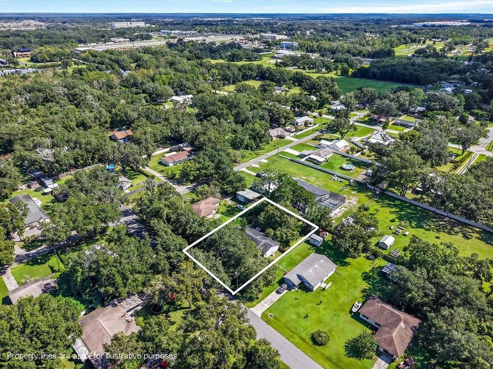 Active With Contract: $335,000 (3 beds, 2 baths, 1440 Square Feet)