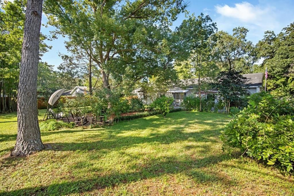 Active With Contract: $335,000 (3 beds, 2 baths, 1440 Square Feet)