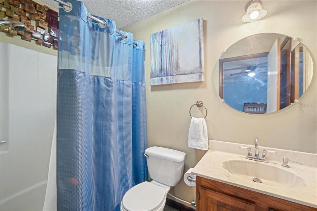 Active With Contract: $335,000 (3 beds, 2 baths, 1440 Square Feet)