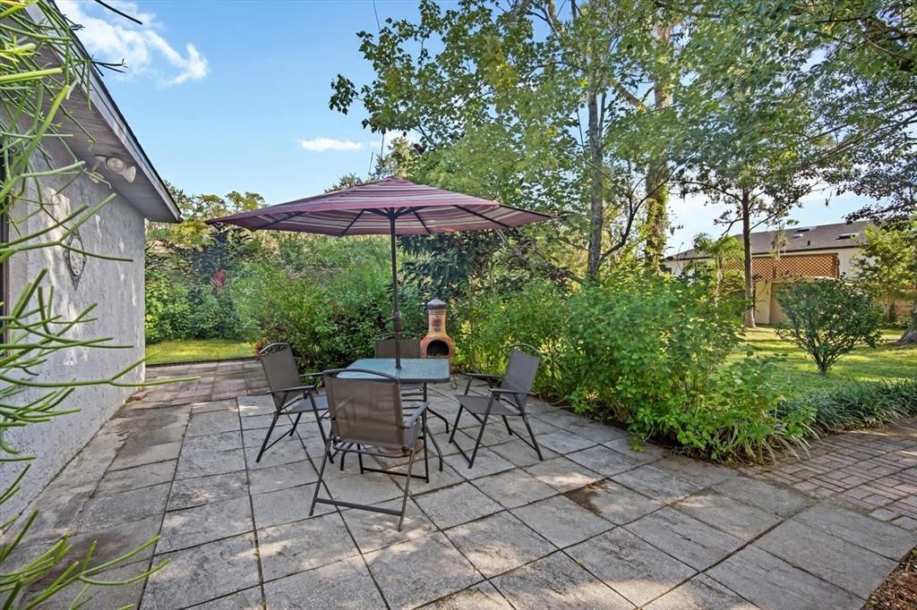 Active With Contract: $335,000 (3 beds, 2 baths, 1440 Square Feet)